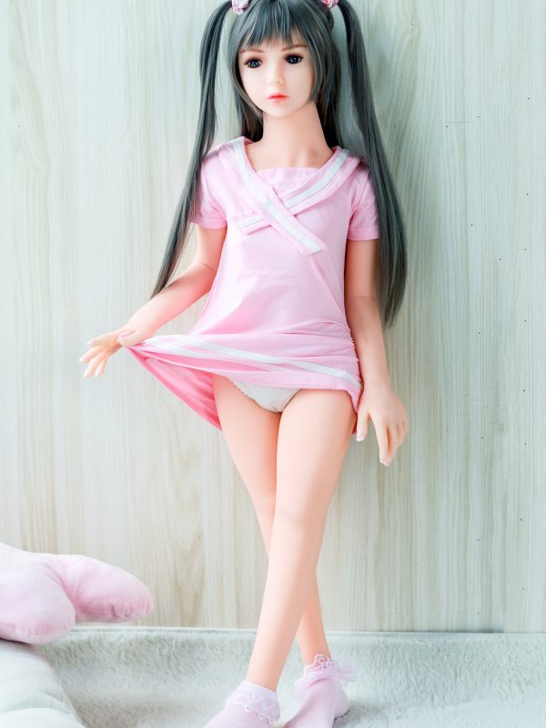 Patti – 3’7″ 108 cm flat chest sex doll