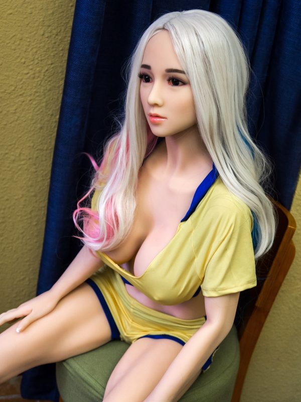 Laurinda – 5’4″ 163 cm silicon doll for sex
