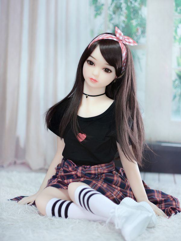 Marguerite – 3’3″ 100 cm flat chest love doll sex